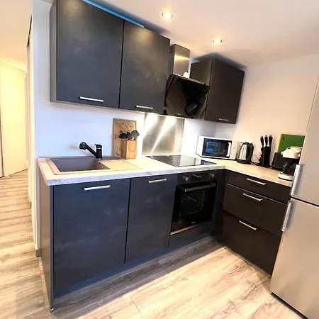 Juan - 4 People - Swimming Pool - Parking Appartement *